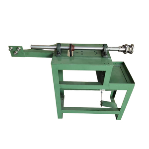 Traditionele kerstboomtakbindmachine