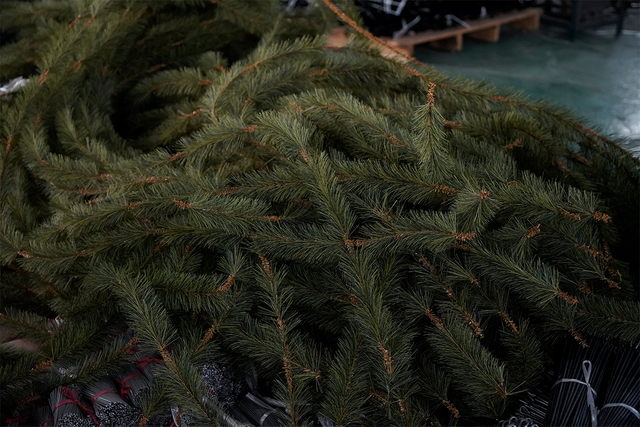 കൃത്രിമ ക്രിസ്മസ് ഇല